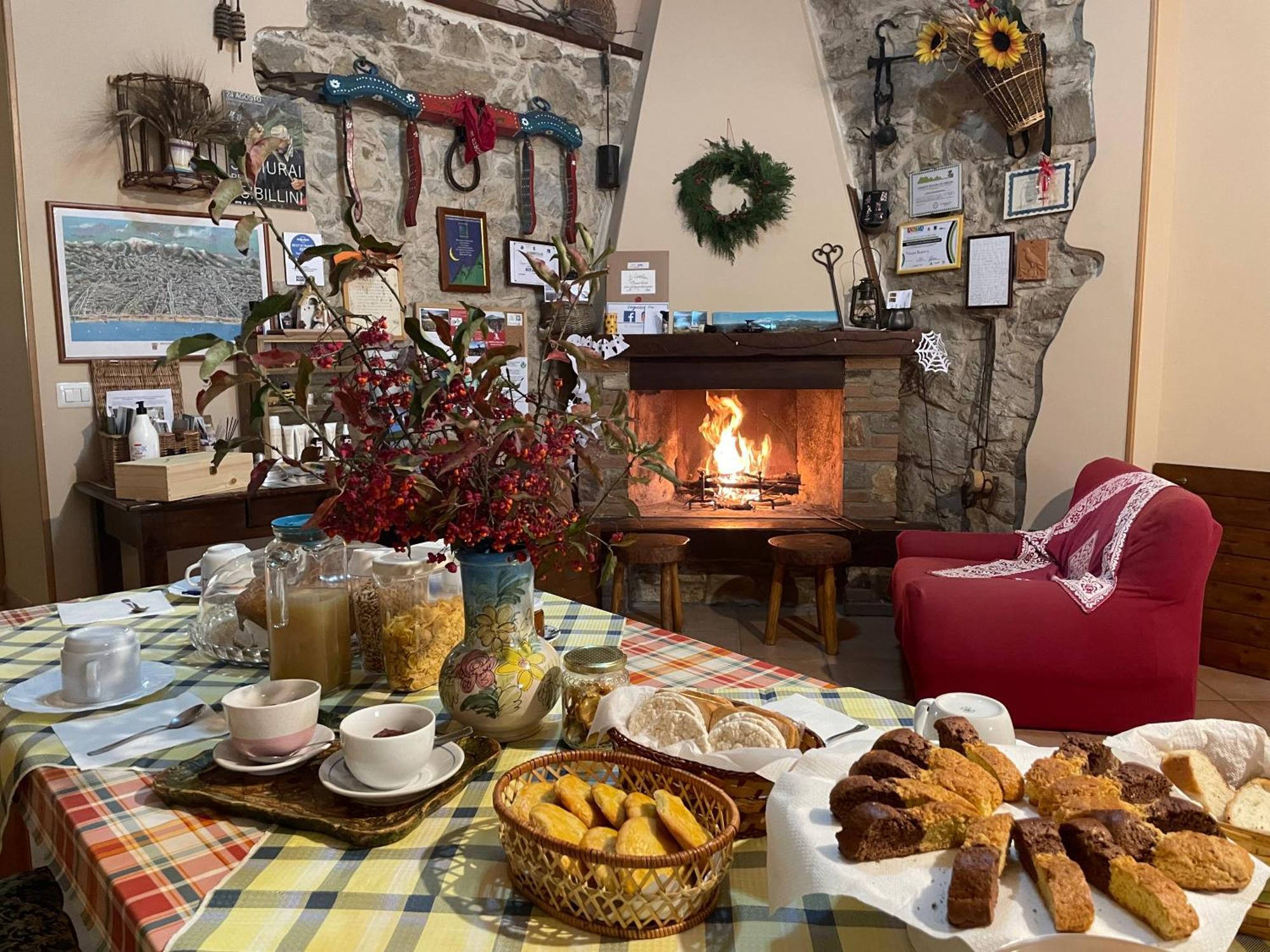 Agriturismo Le Castellare 몬테모나코 외부 사진